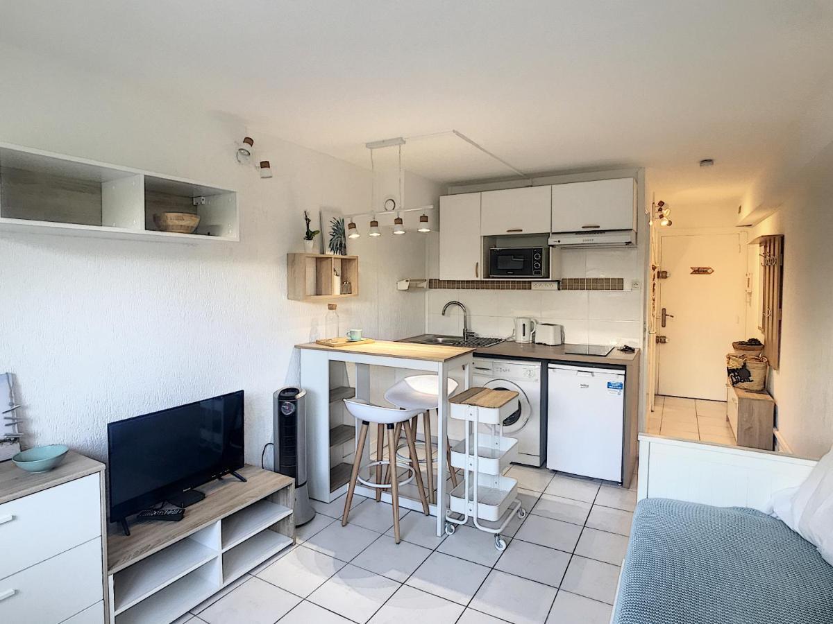 Golfe Juan Studio Dans Residence Avec Piscine Vallauris Exterior photo